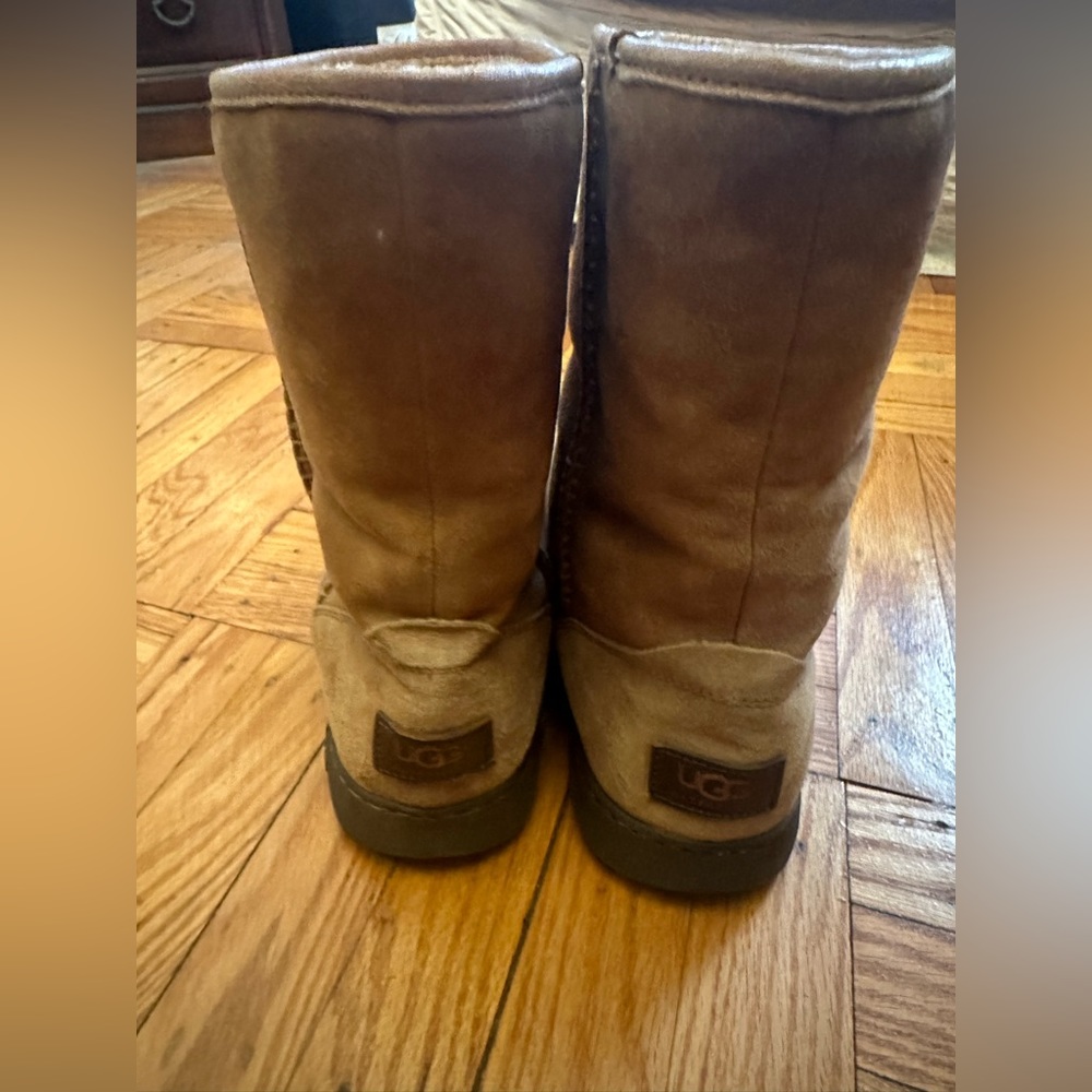 Ugg Ultimate Boots - image 3